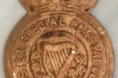 Plaster USC Barrack Plaque